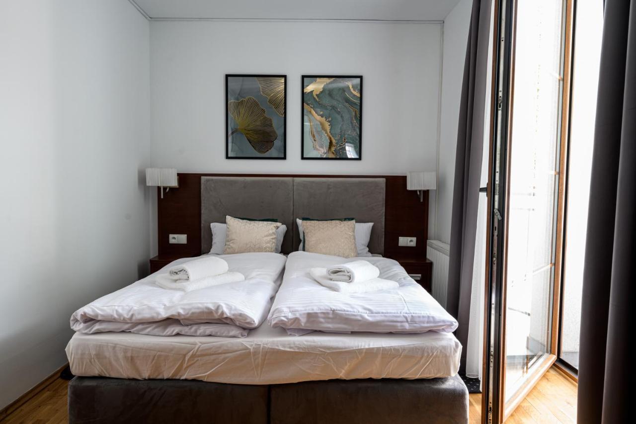 On/set Apartment *